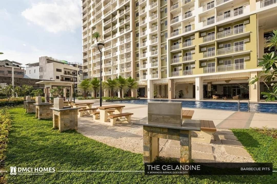 The Celandine By Dmci Homes Caloocan Exteriör bild